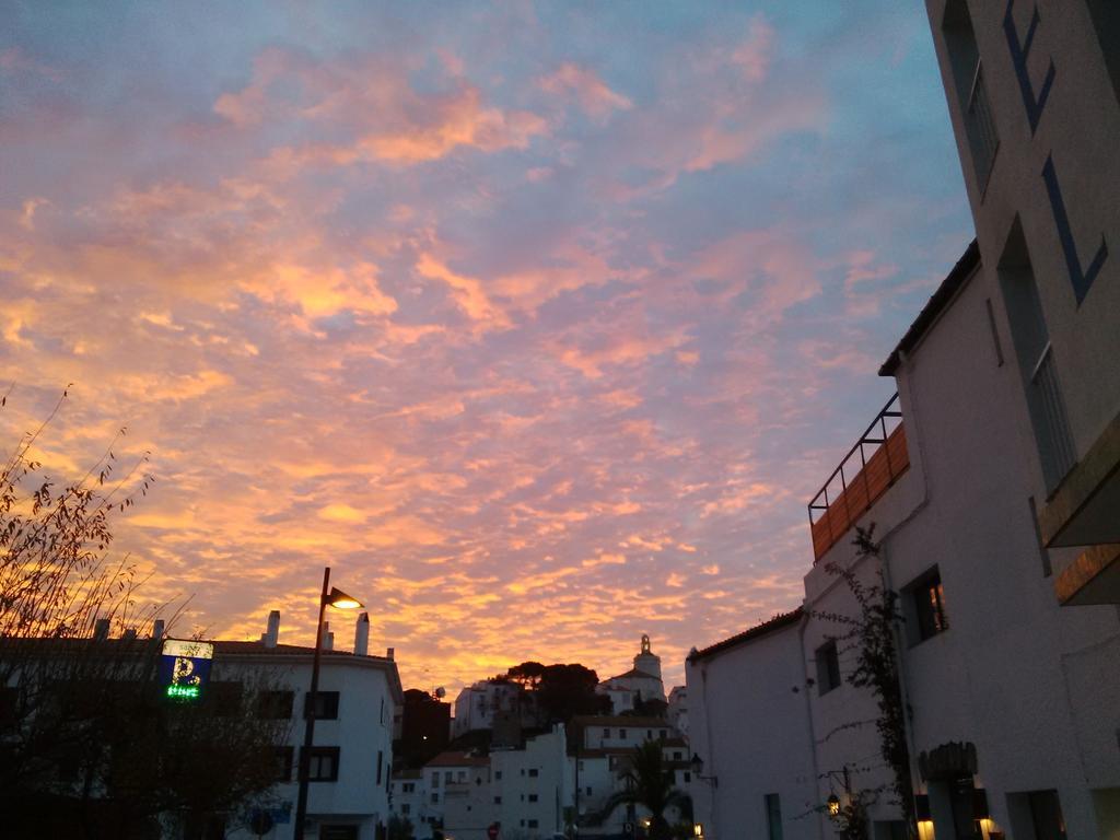 Hotel Nou Estrelles Cadaqués Exterior photo